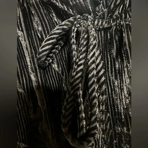 Velvet Striped burnout sheer black Michelle blouse top by line & dot size M - Picture 4 of 15